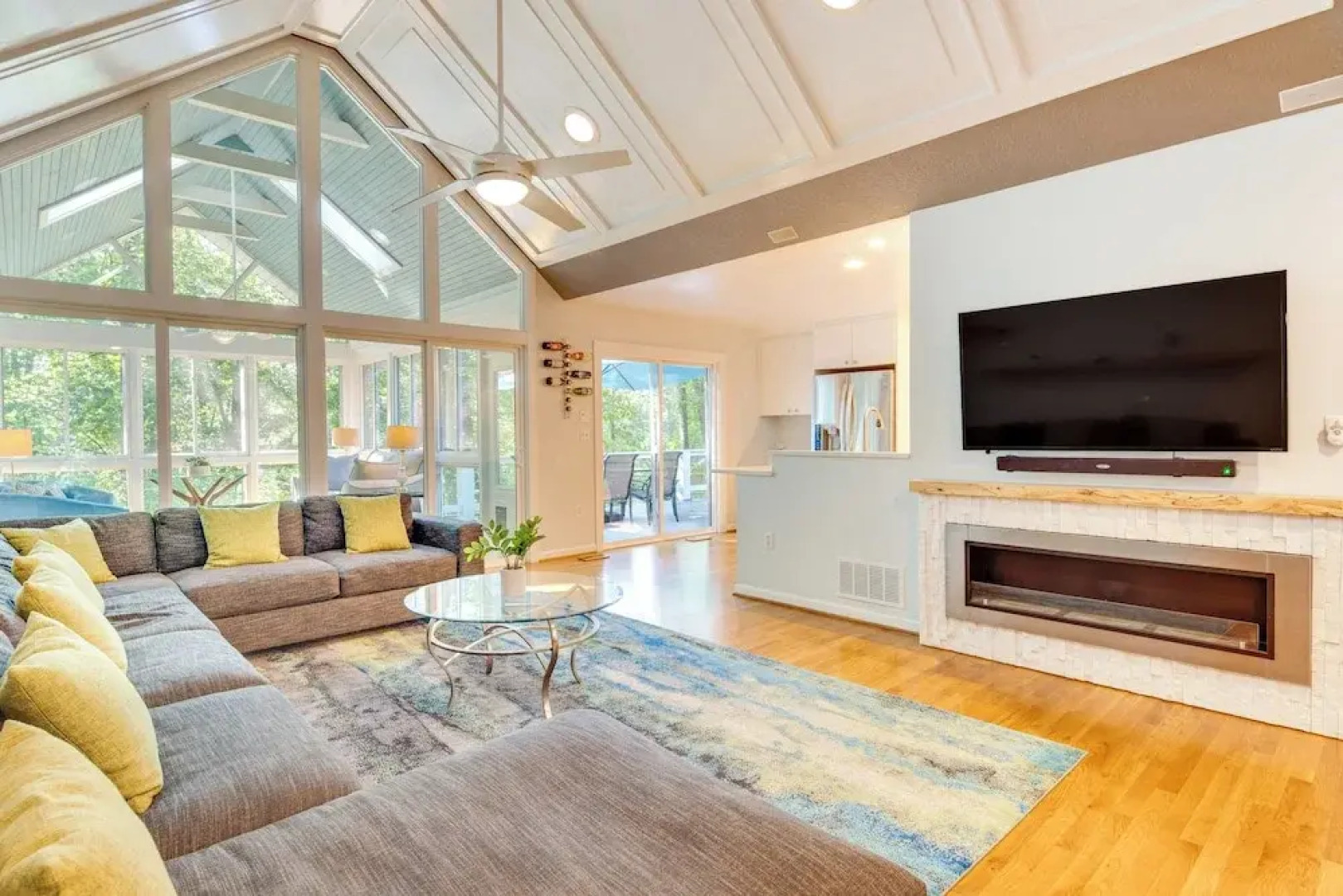 Blue Ridge Mountain Retreat: Deck & Sunroom!