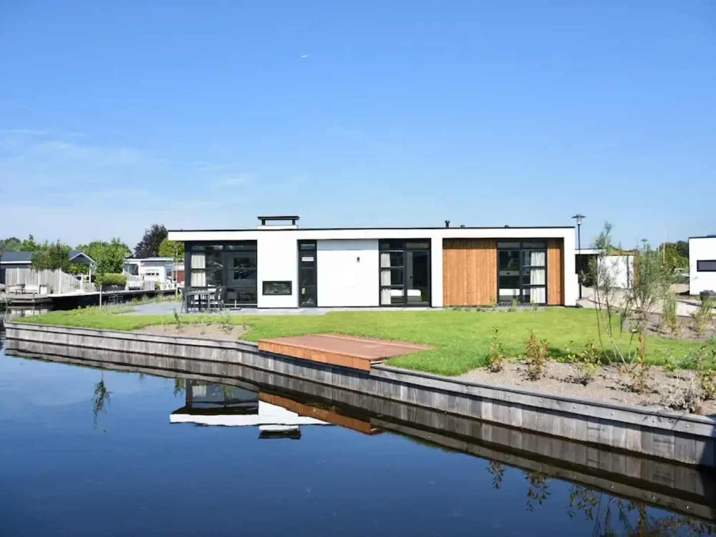 Loosdrecht Water Villa