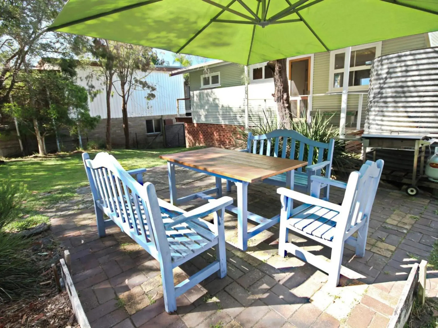 Acacia Cottage at Hyams 4pm Check Out Sundays