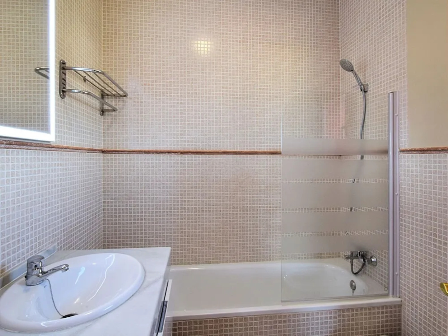 Tasteful Villa in Pinos de Alhaurín With Swimming Pool