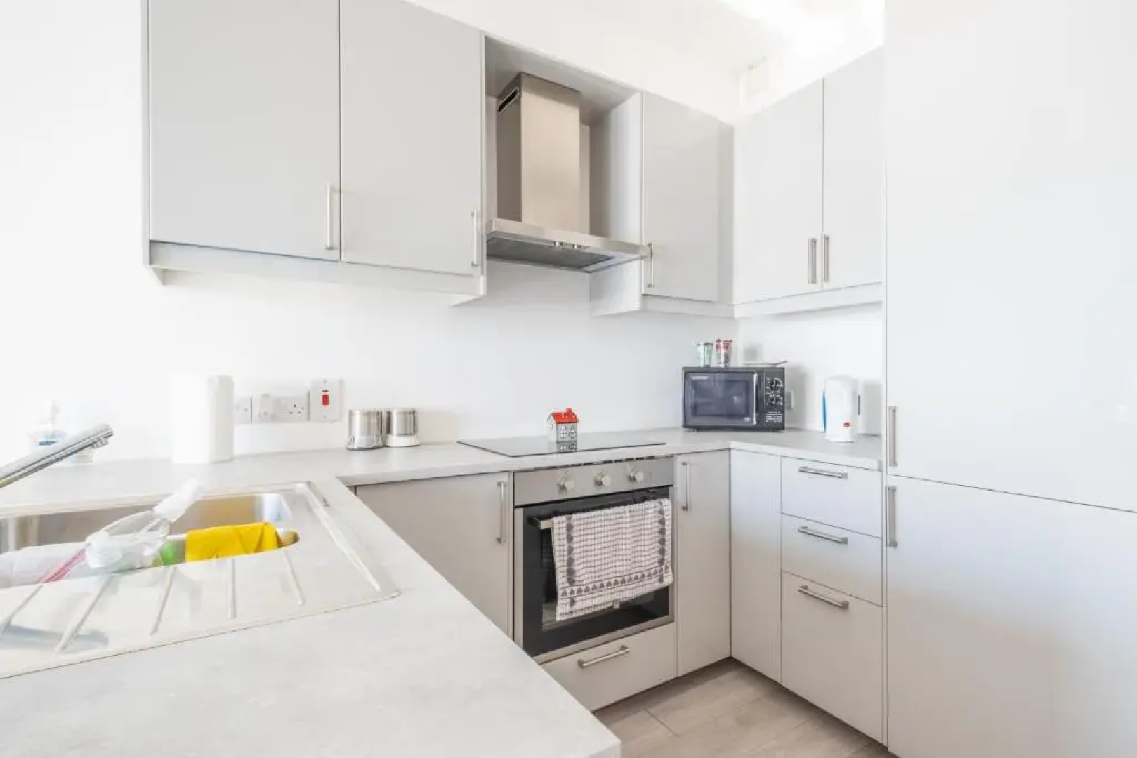 Portrush Marine Apartments flat1