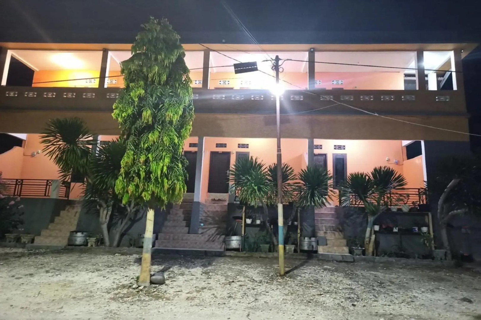 Penginapan Resky Adriansyah