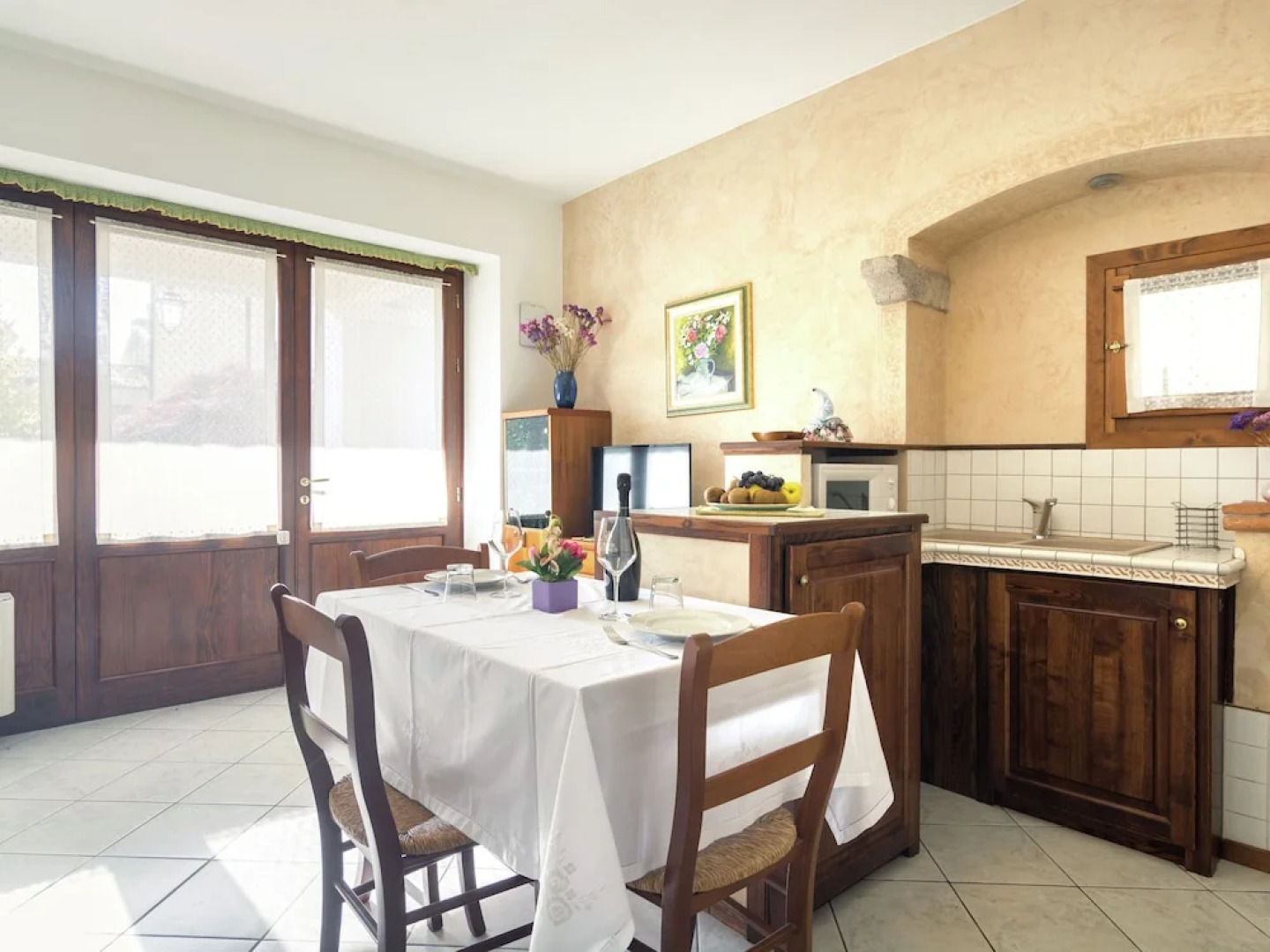 Simplistic Apartment in Miane by the Lake