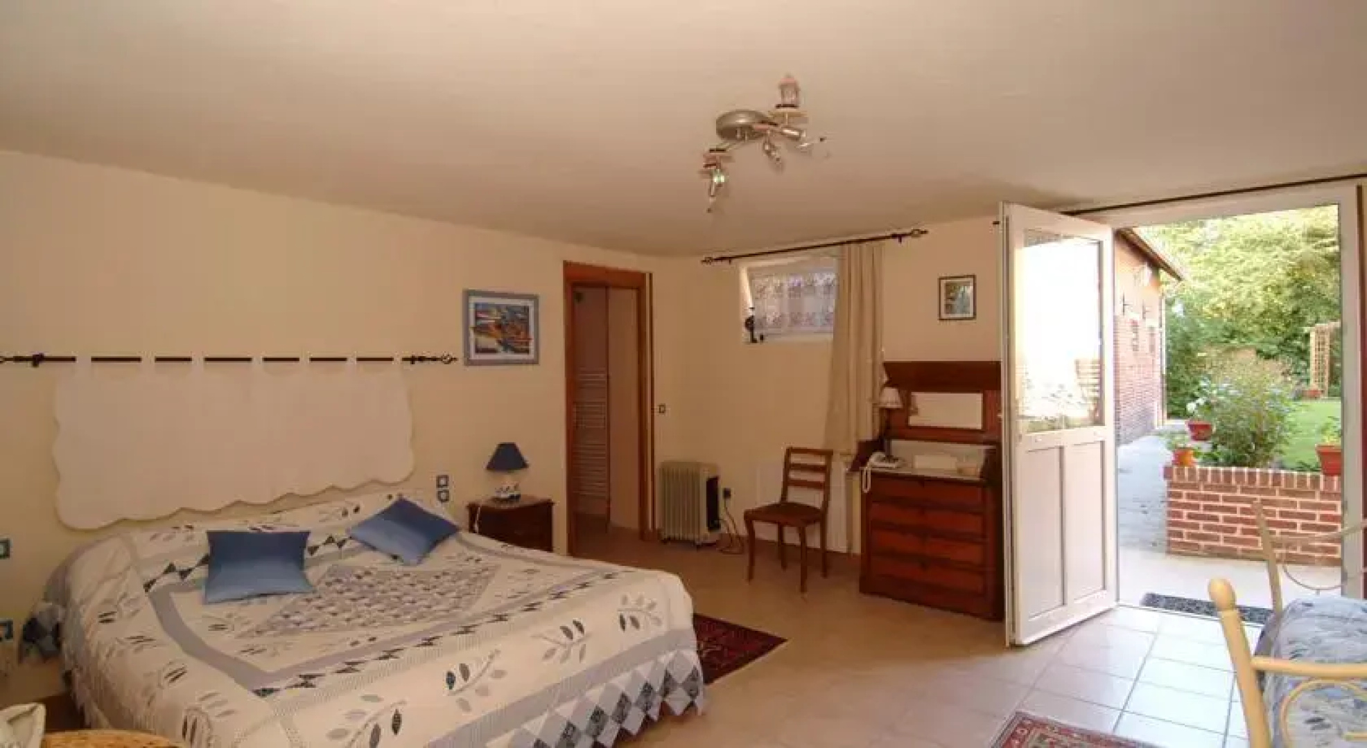 Chambres dHôtes et Roulottes Le Clos du Quesnay