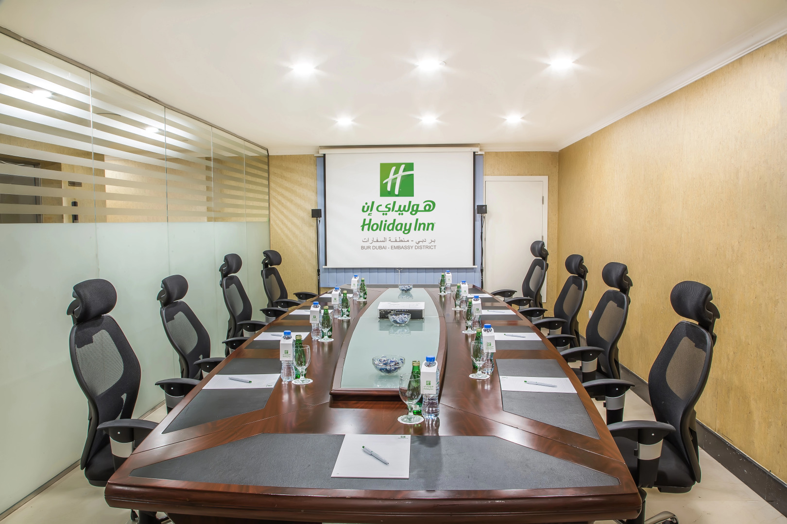 Sunday Hotel Holiday International Dubai