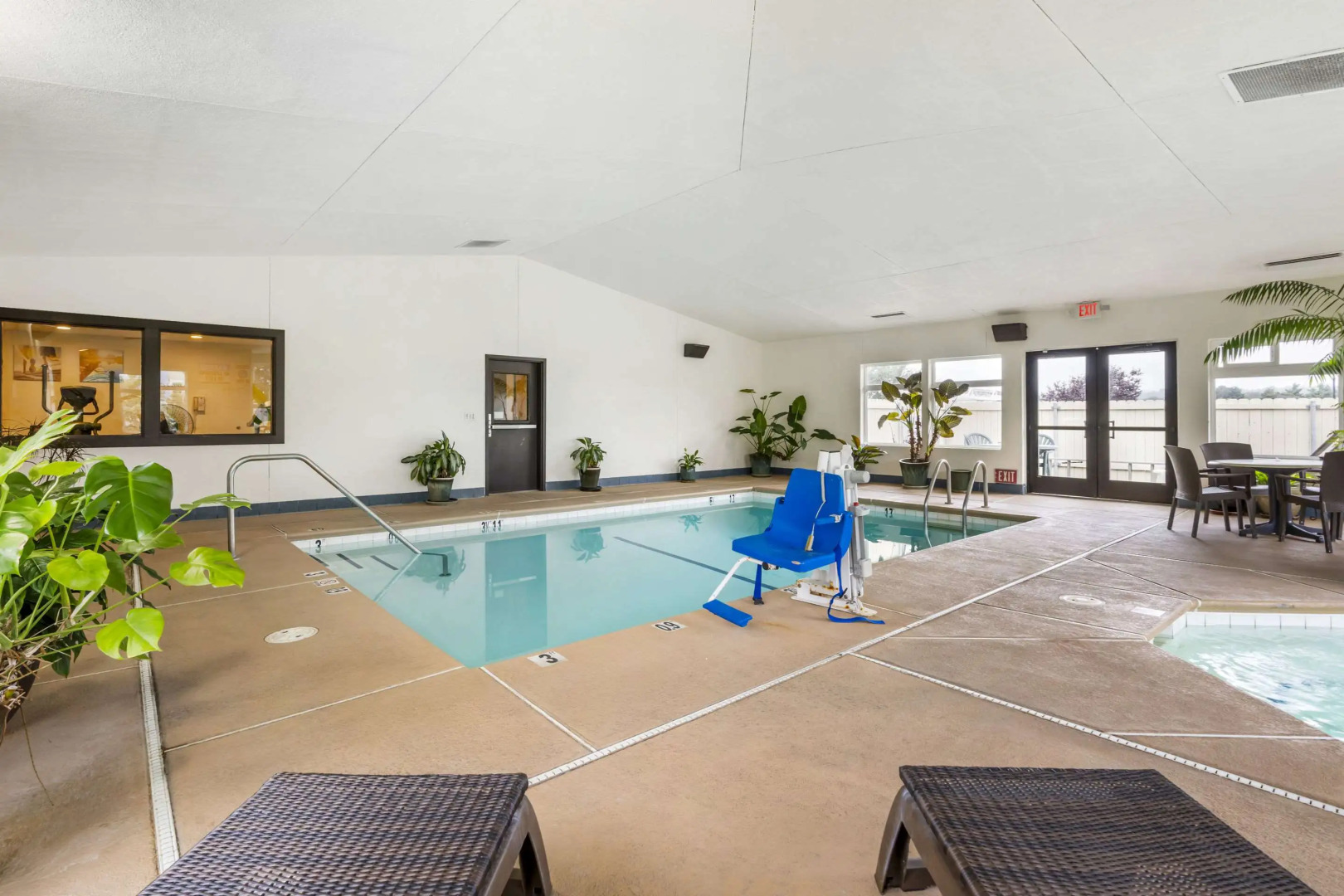 Comfort Inn & Suites Redwood Country