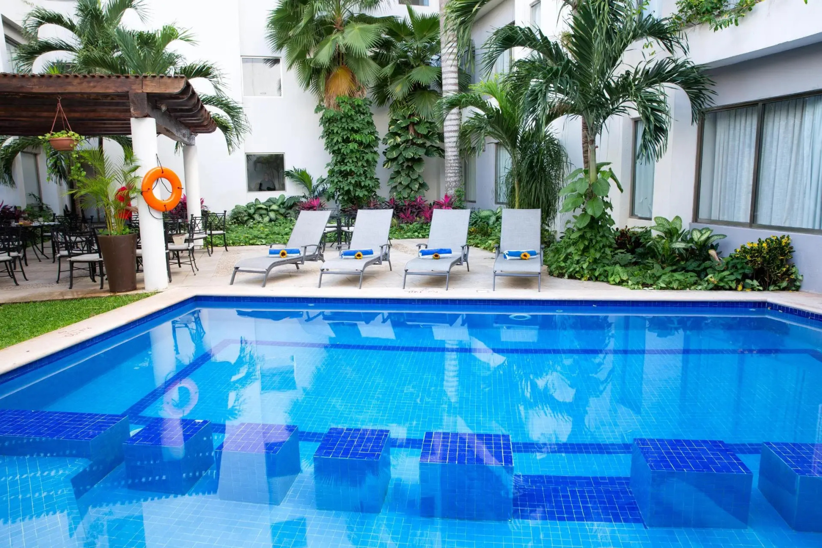 Ambiance Suites Cancun