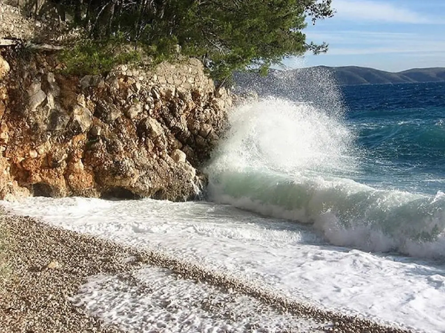 Anki - 15 m From sea - A4 East