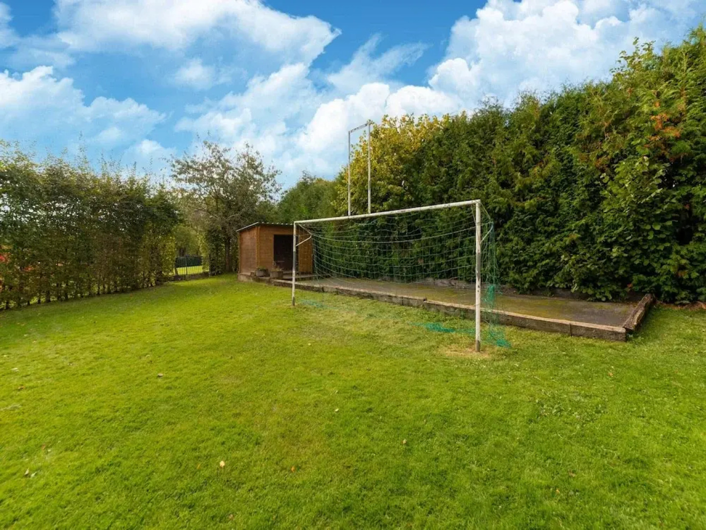 Holiday Home in Montleban With Sauna