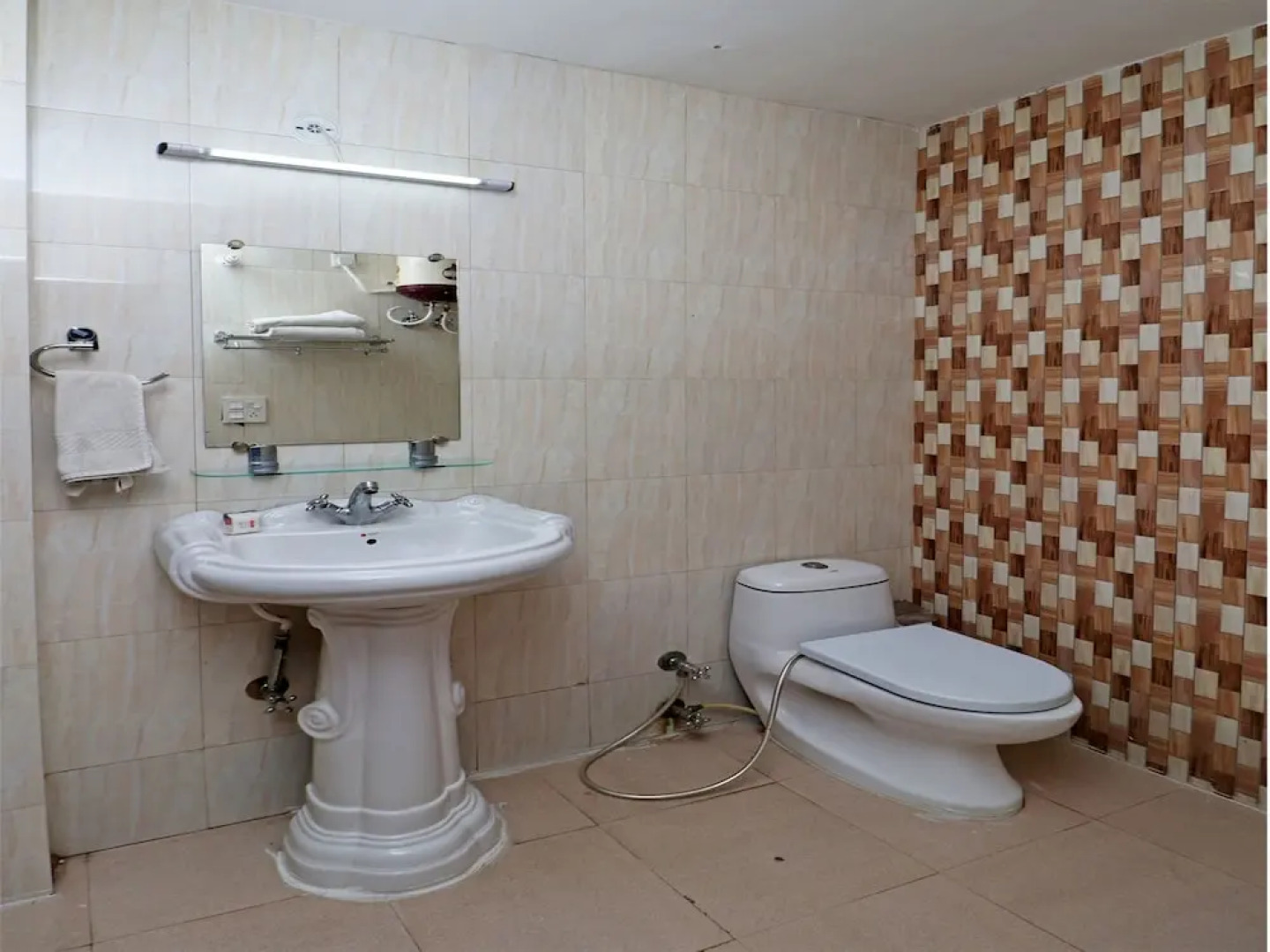 OYO 8620 Sparsh Hotels and Resorts