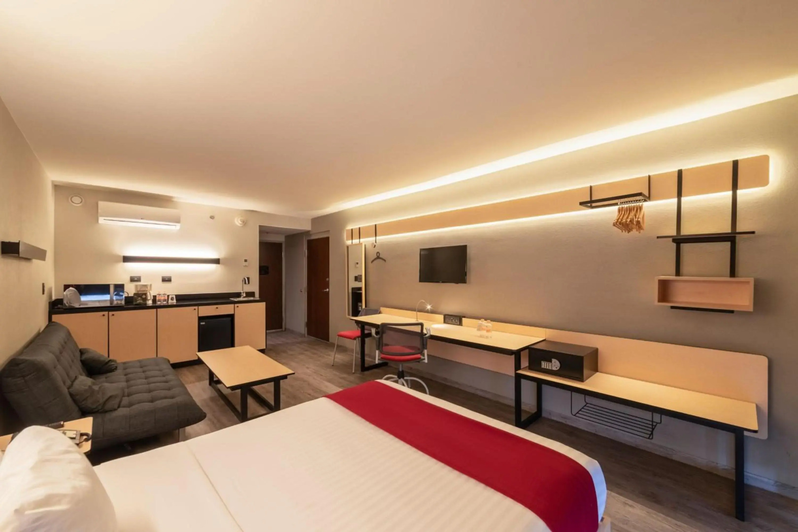 City Express Plus by Marriott Guadalajara Palomar