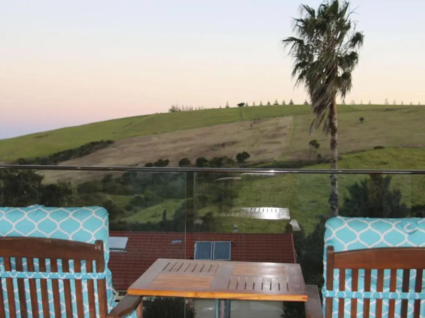 WHALE WATCH FOR FOUR Gerringong 4pm check out Sundays