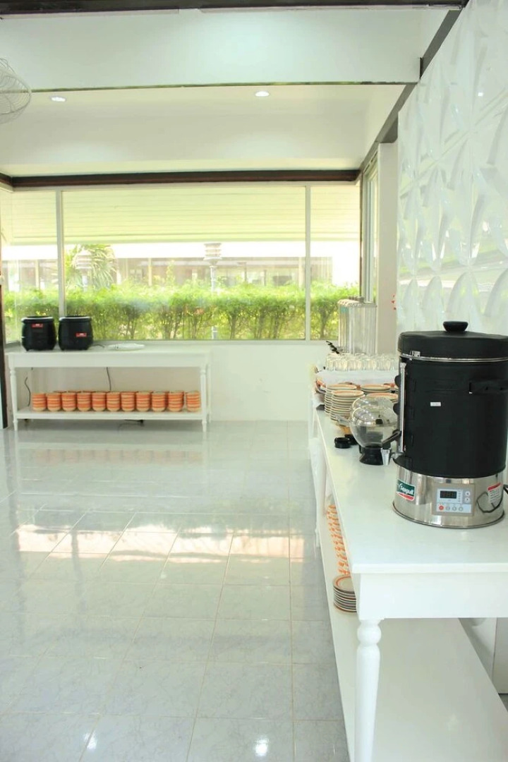 The Grand Paradise Suite