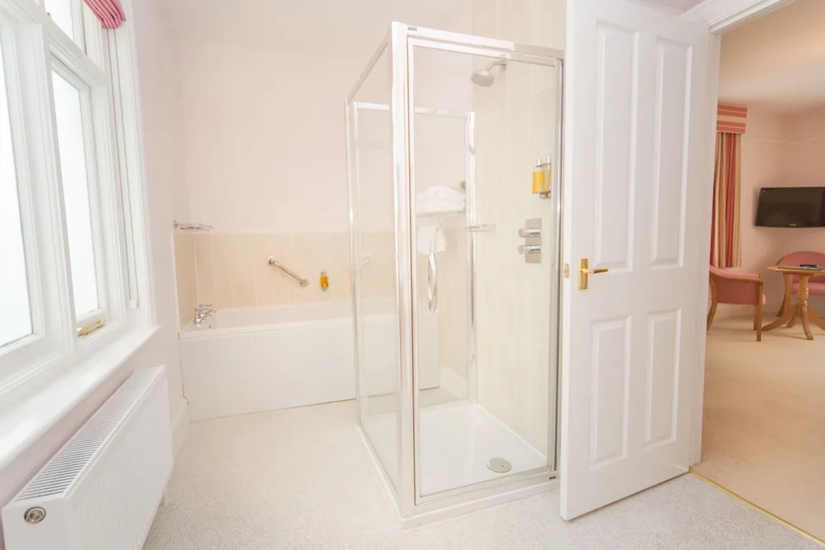 Swallows Eaves Hotel