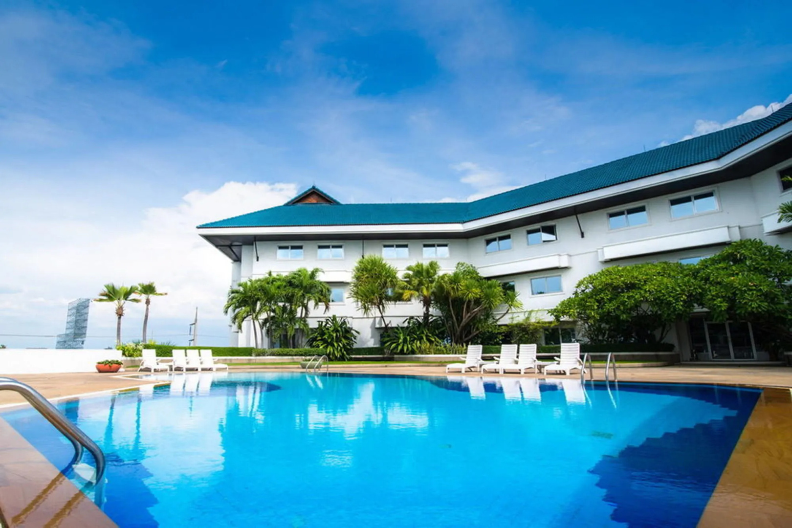 Sima Thani Hotel
