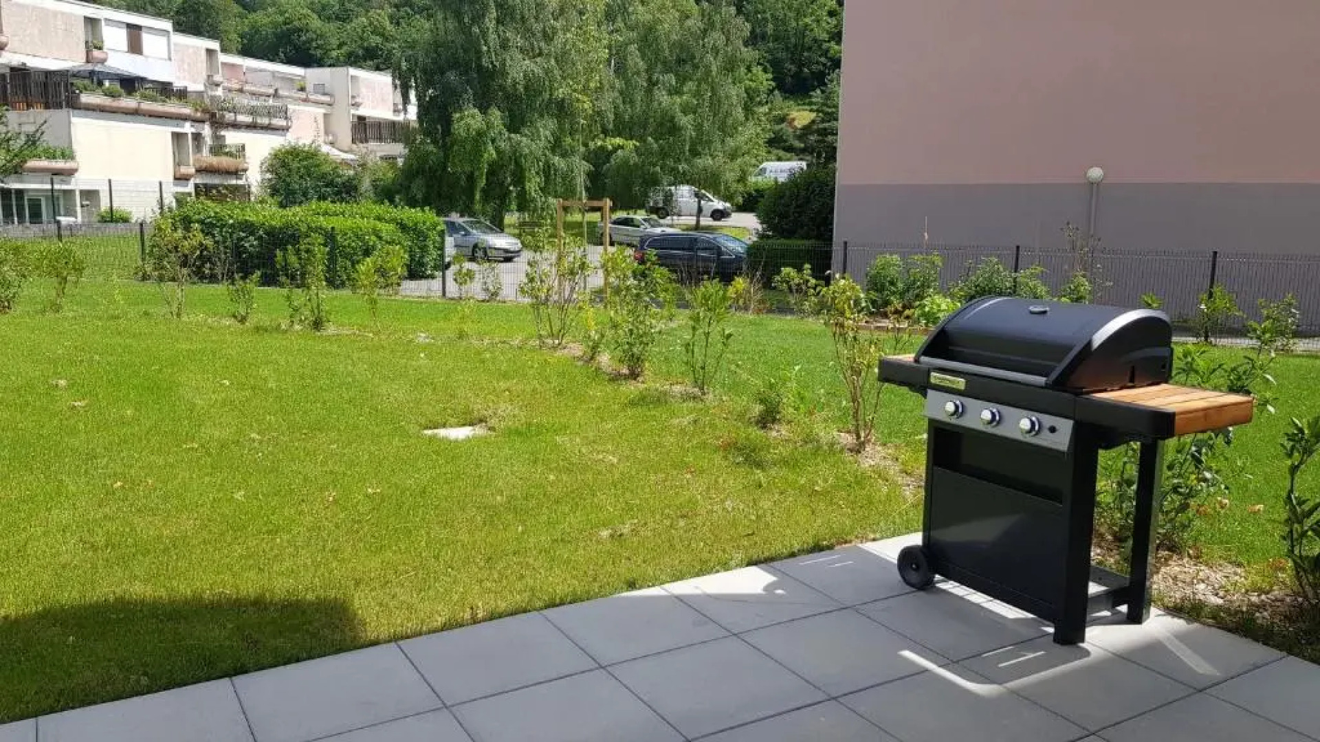 T2 à 5min de Thonon et Evian avec terrasse et jardin à 100m du lac