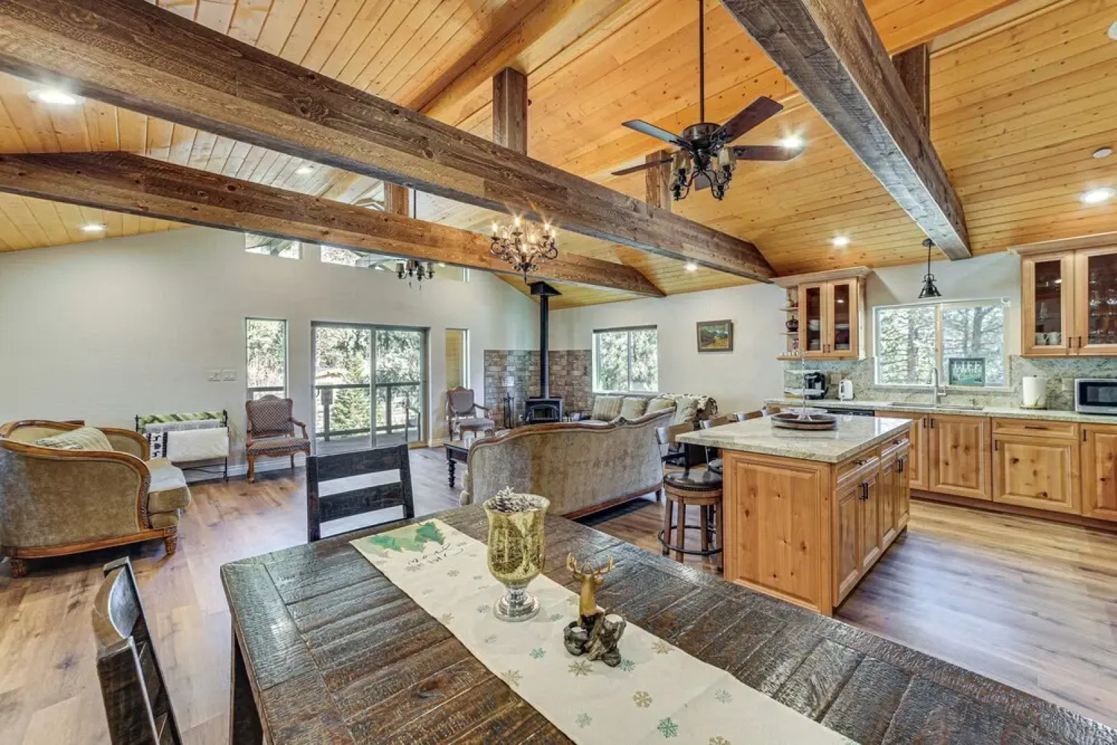 Cozy Pine Mountain Club Cabin w/ Large Deck