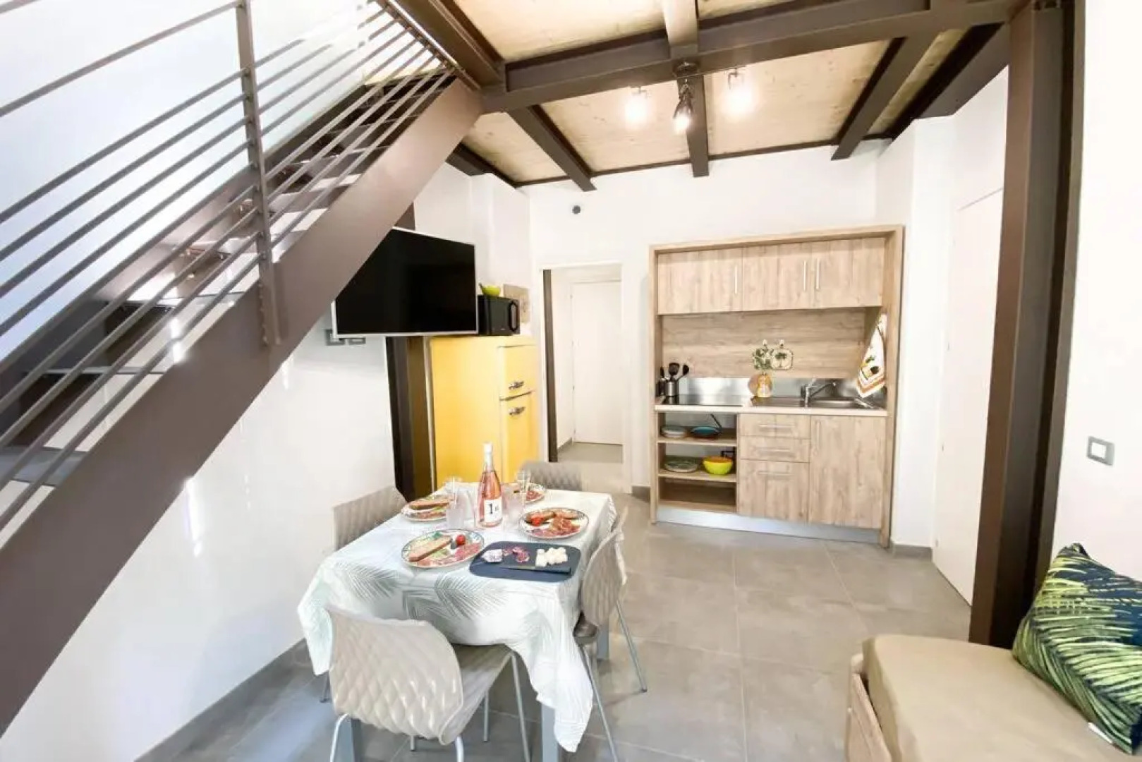 New Agriloft 4 Palms clima, giardino e Wi-Fi a 50 mt dal mare