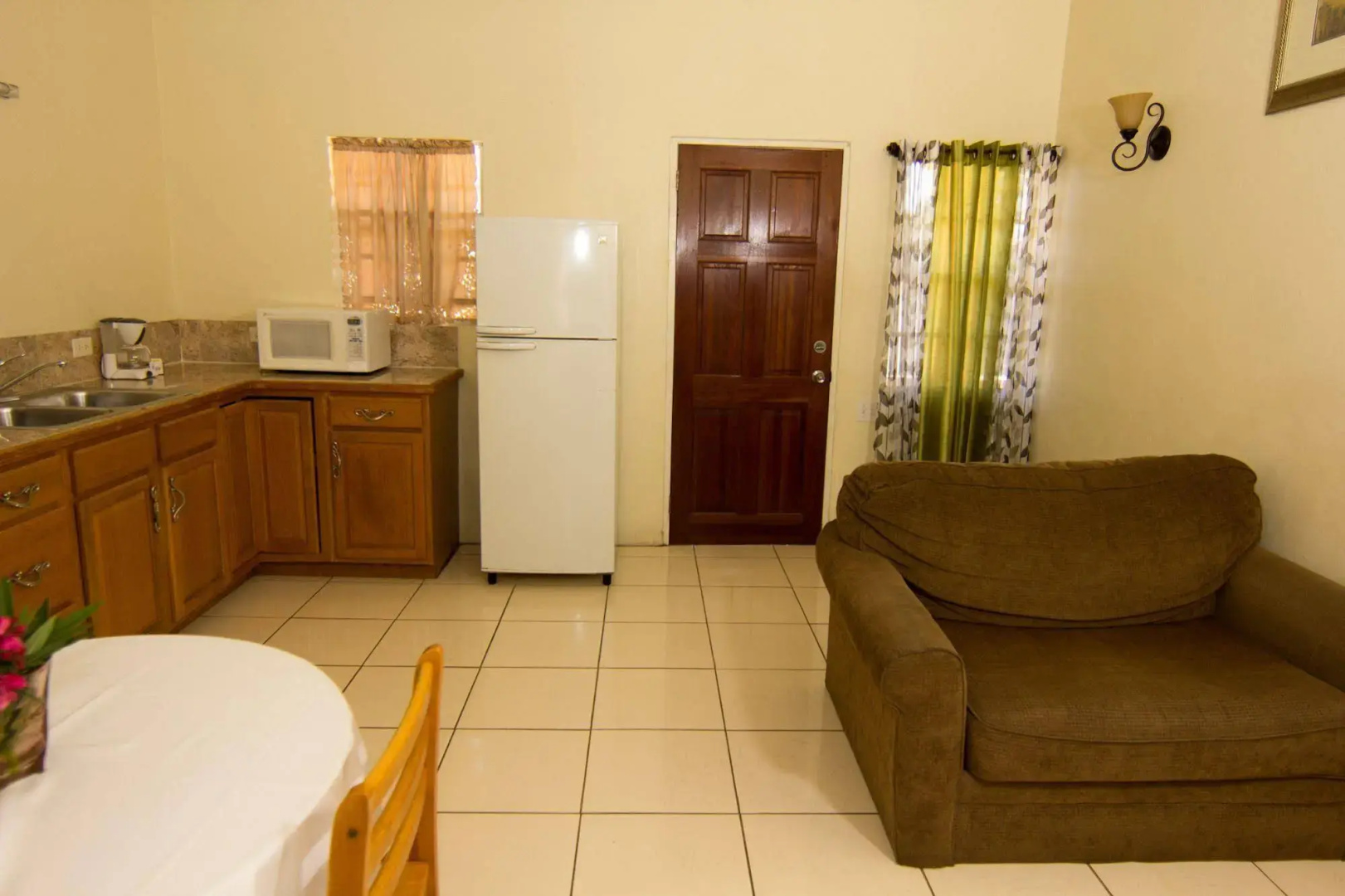 Connie's Comfort Suites