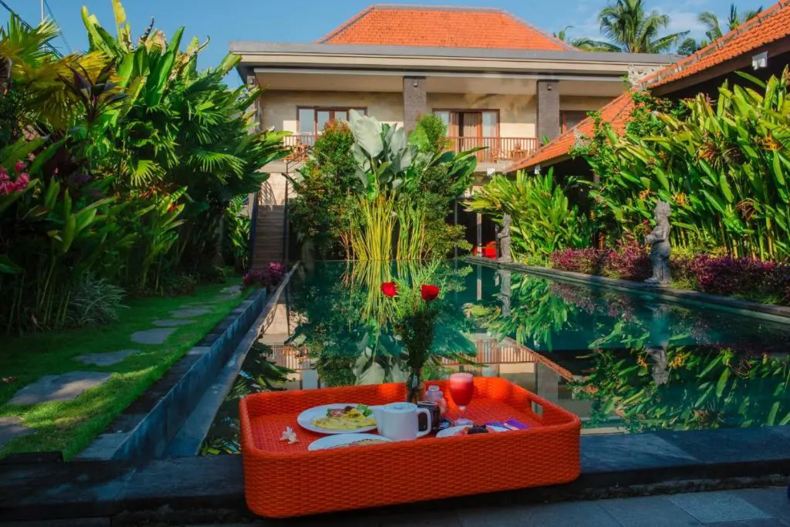 Ratna villa 4