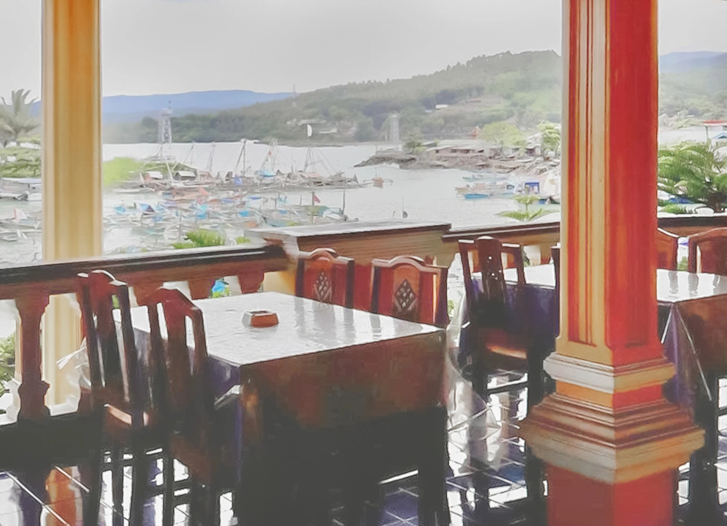 Urbanview Hotel Mahkota Pantai Pelabuhan Ratu by RedDoorz