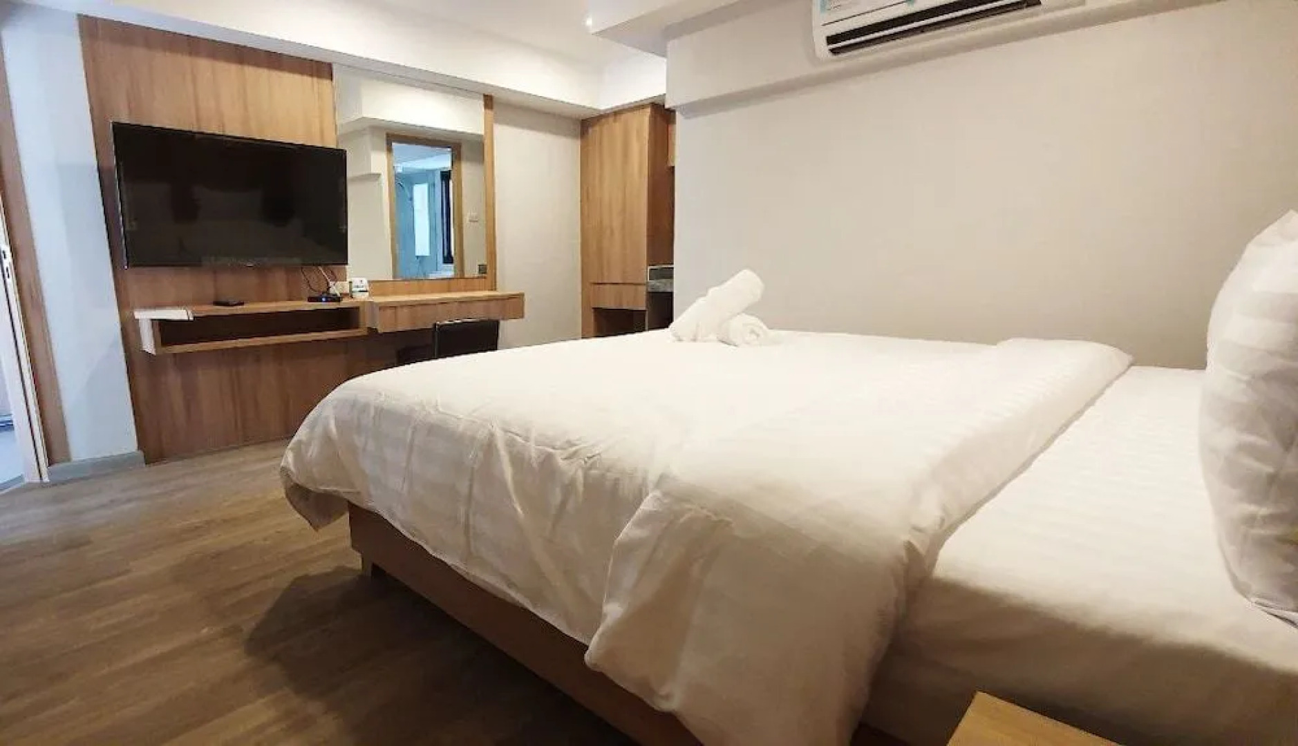 Sea Mountain Villa Resort & Pool Bar