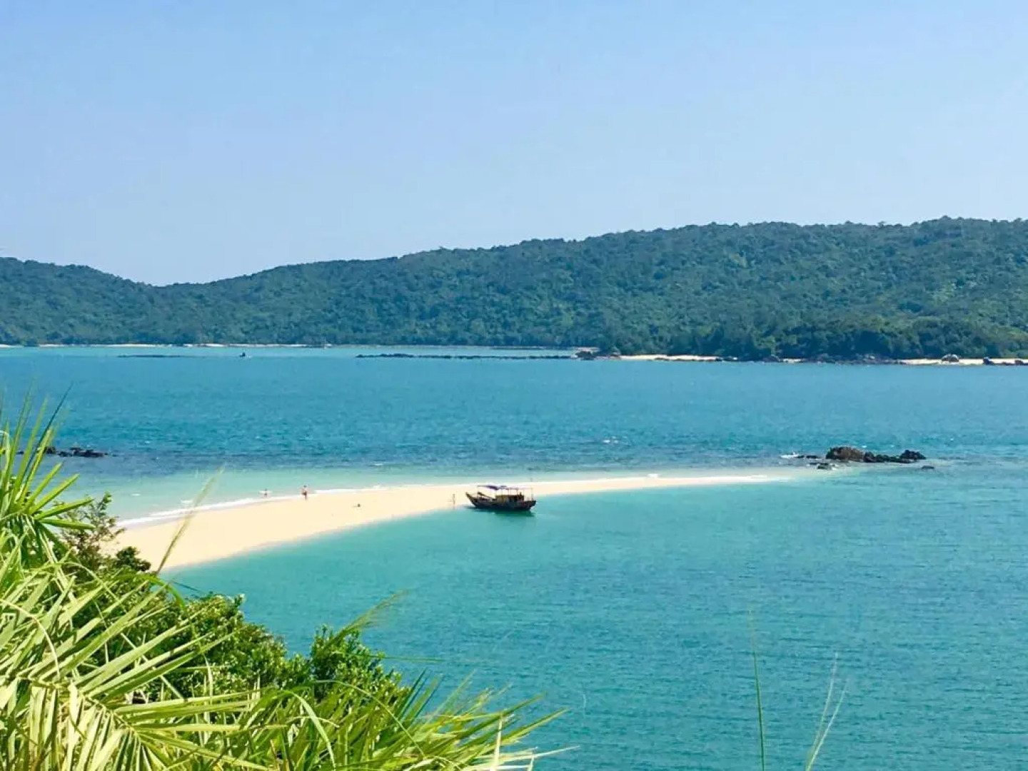 CoTo Starlight Boutique Hotel