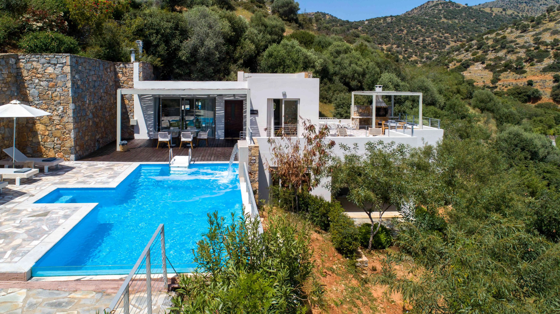 Pleiades Luxurious Villas