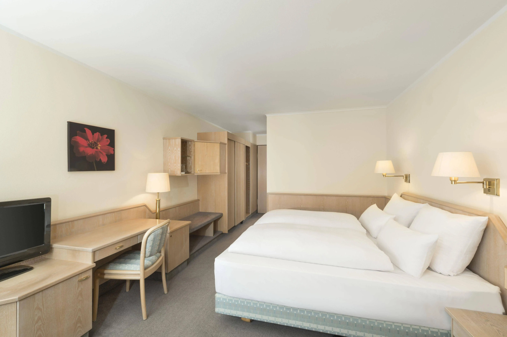 Scotty + Paul Hotel Deggendorf