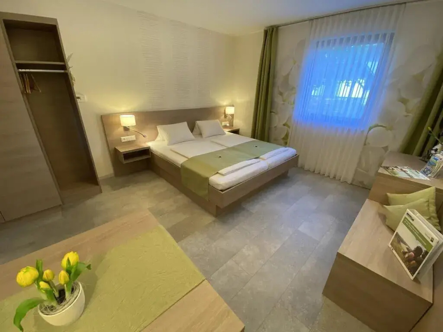 Privatzimmer & Ferienwohnungen Leeb