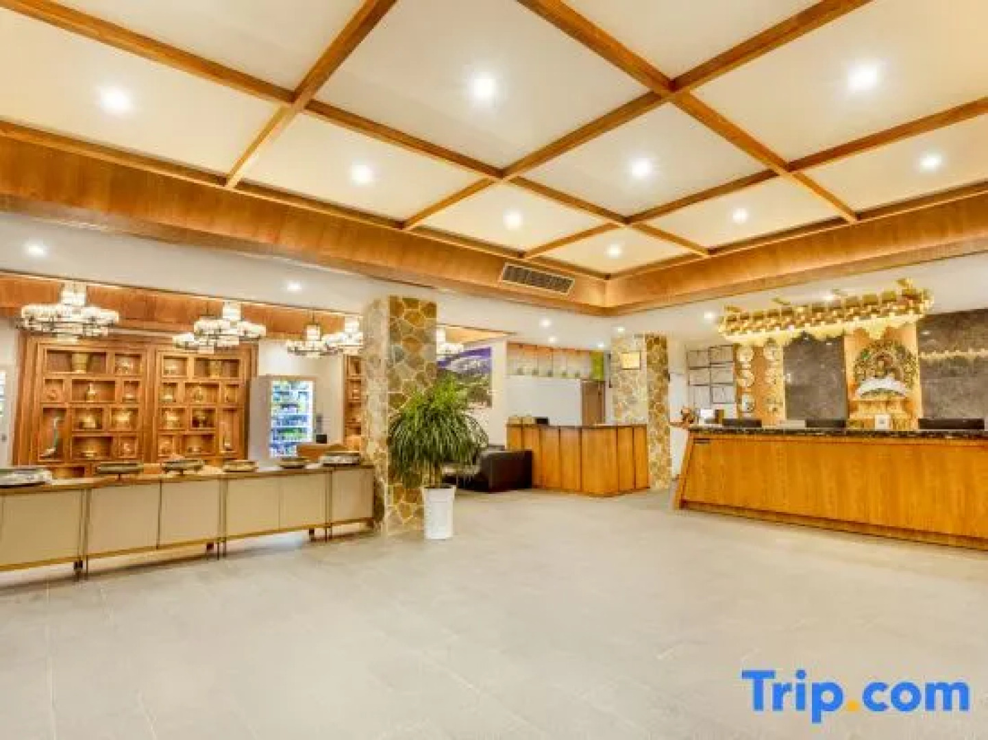 Yongze Lakeside International Hotel