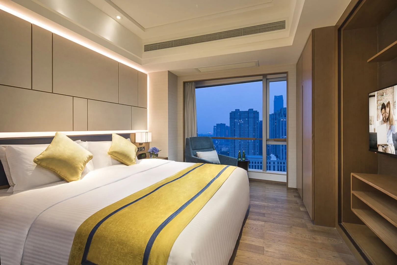 Somerset Swan Lake Hefei