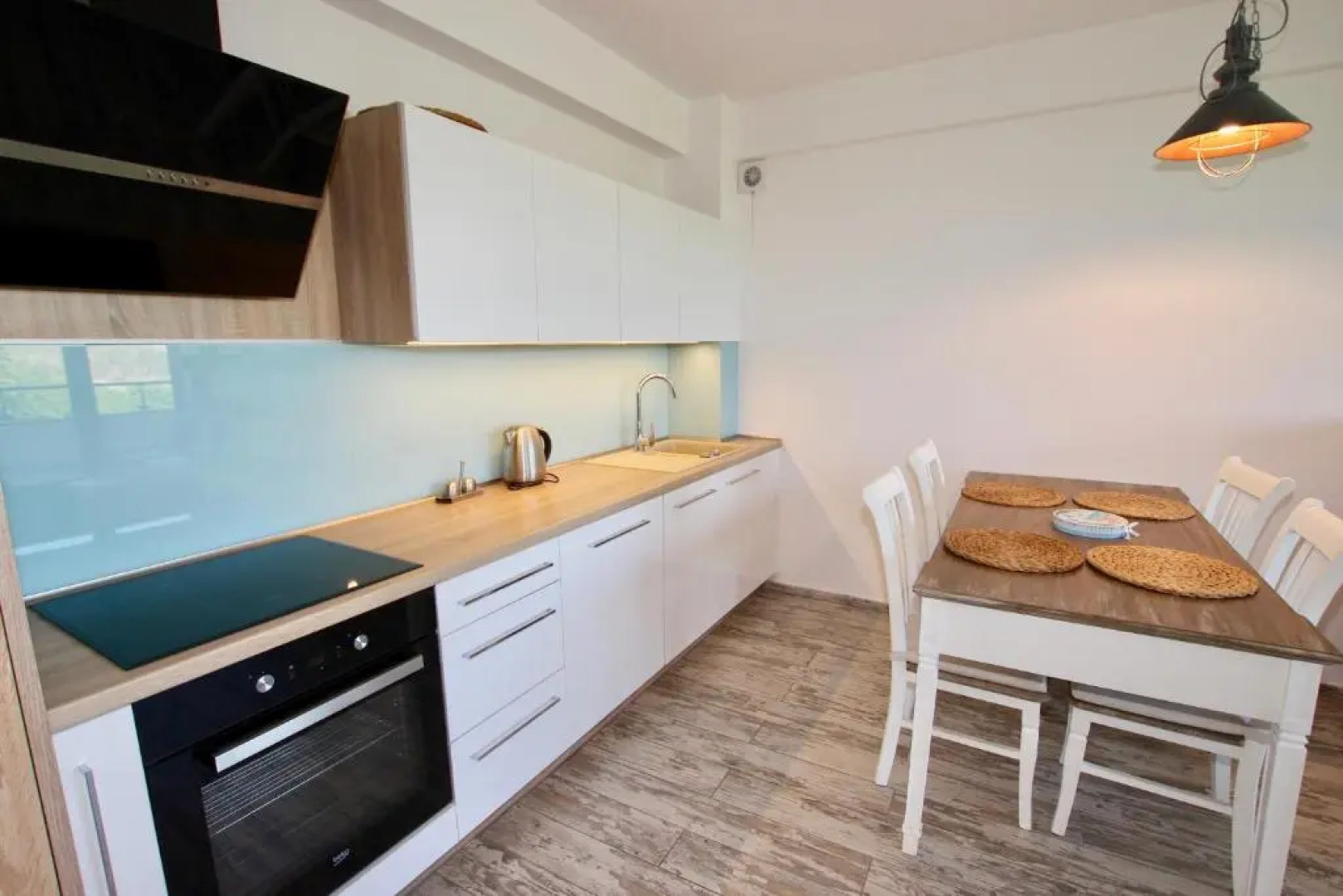 Apartamenty Amon z widokiem na morze