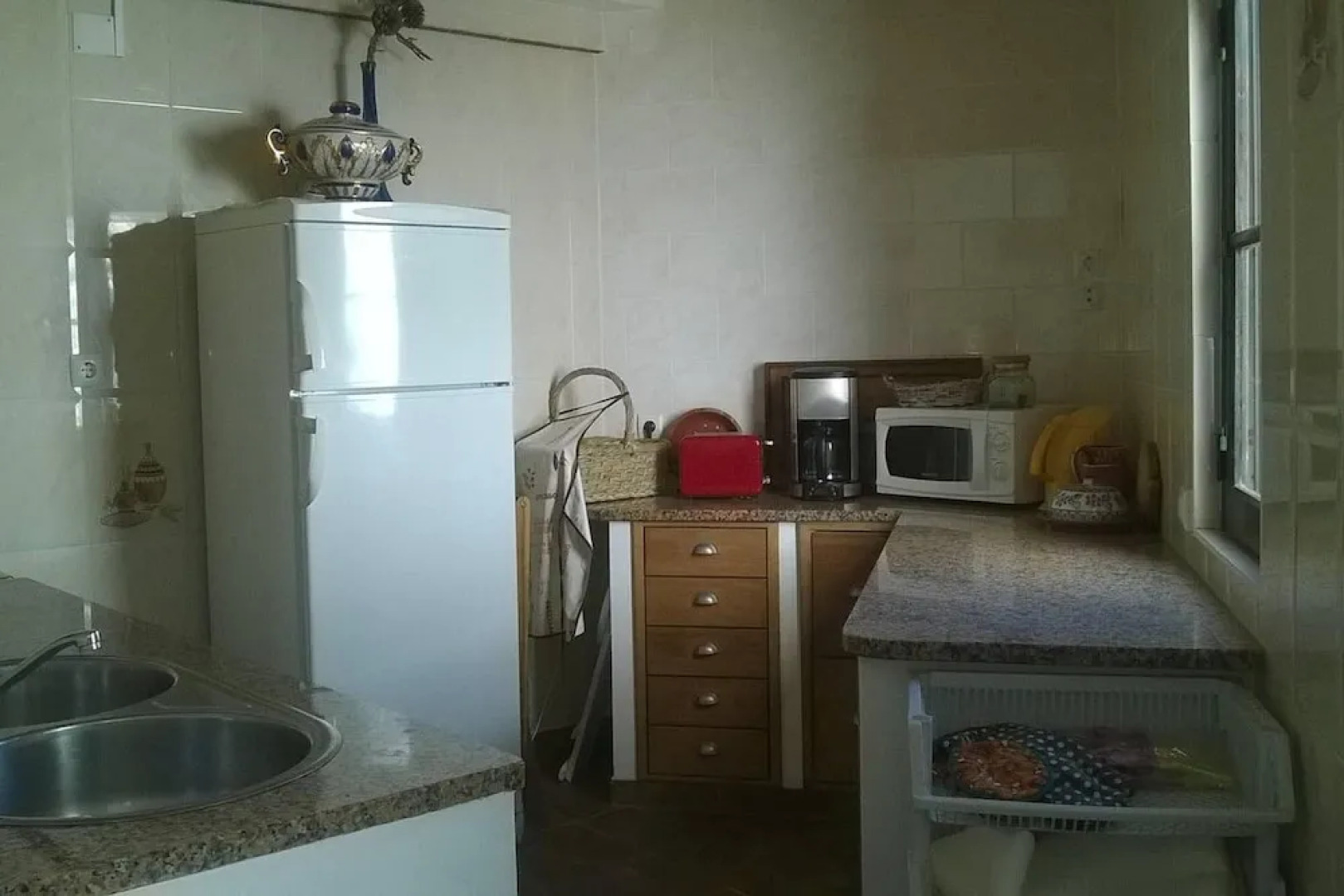 House With one Bedroom in Almograve, With Wonderful sea View, Furnished Terrace and Wifi Near the Beach