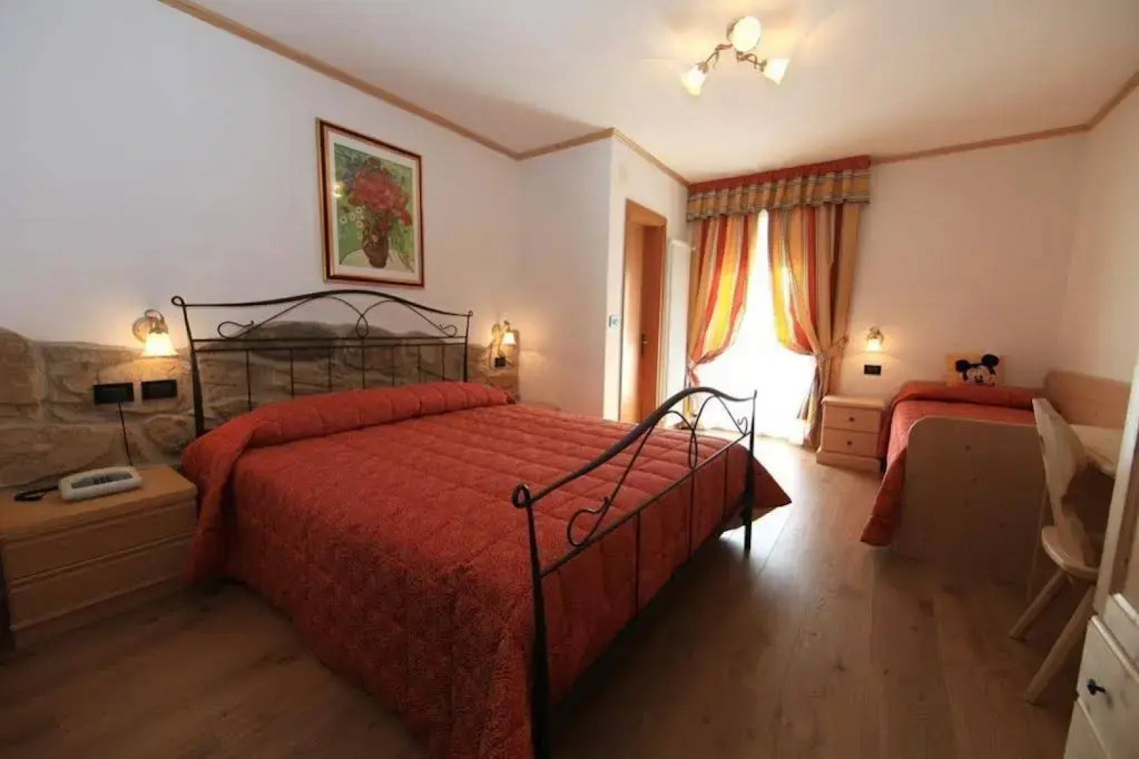 Hotel Chalet Alaska