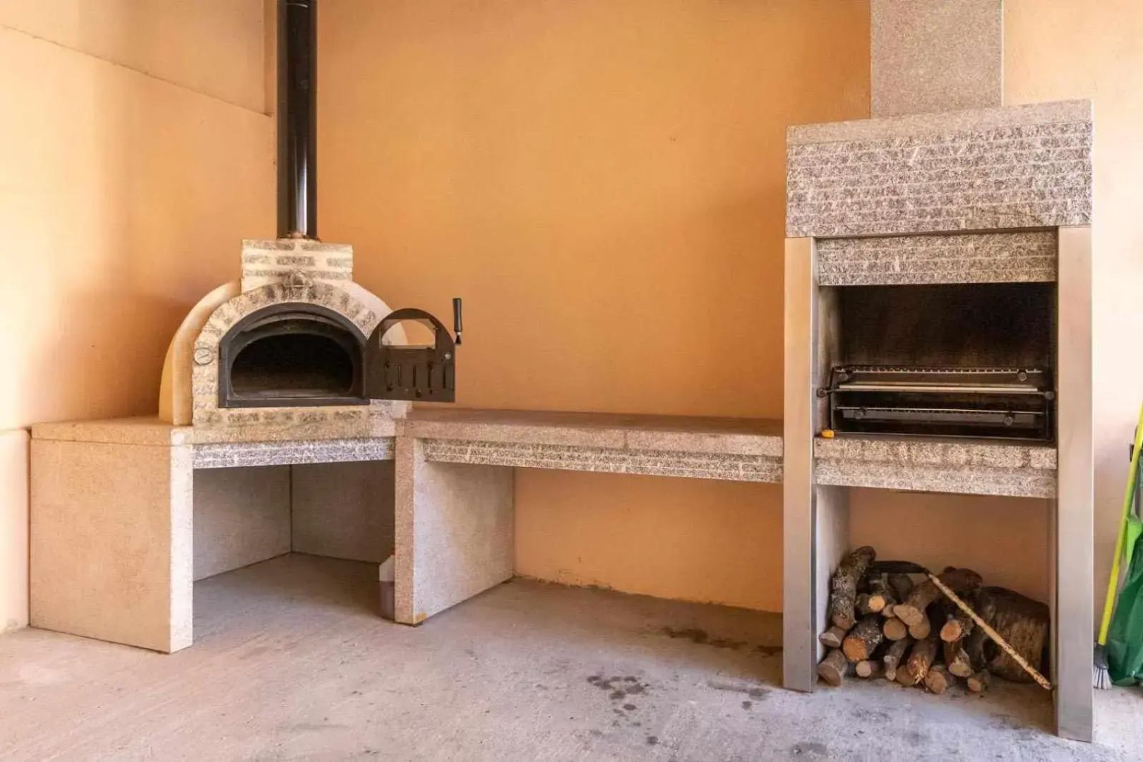 CASA ERNESTO Piscina Climatizada porche y garaje