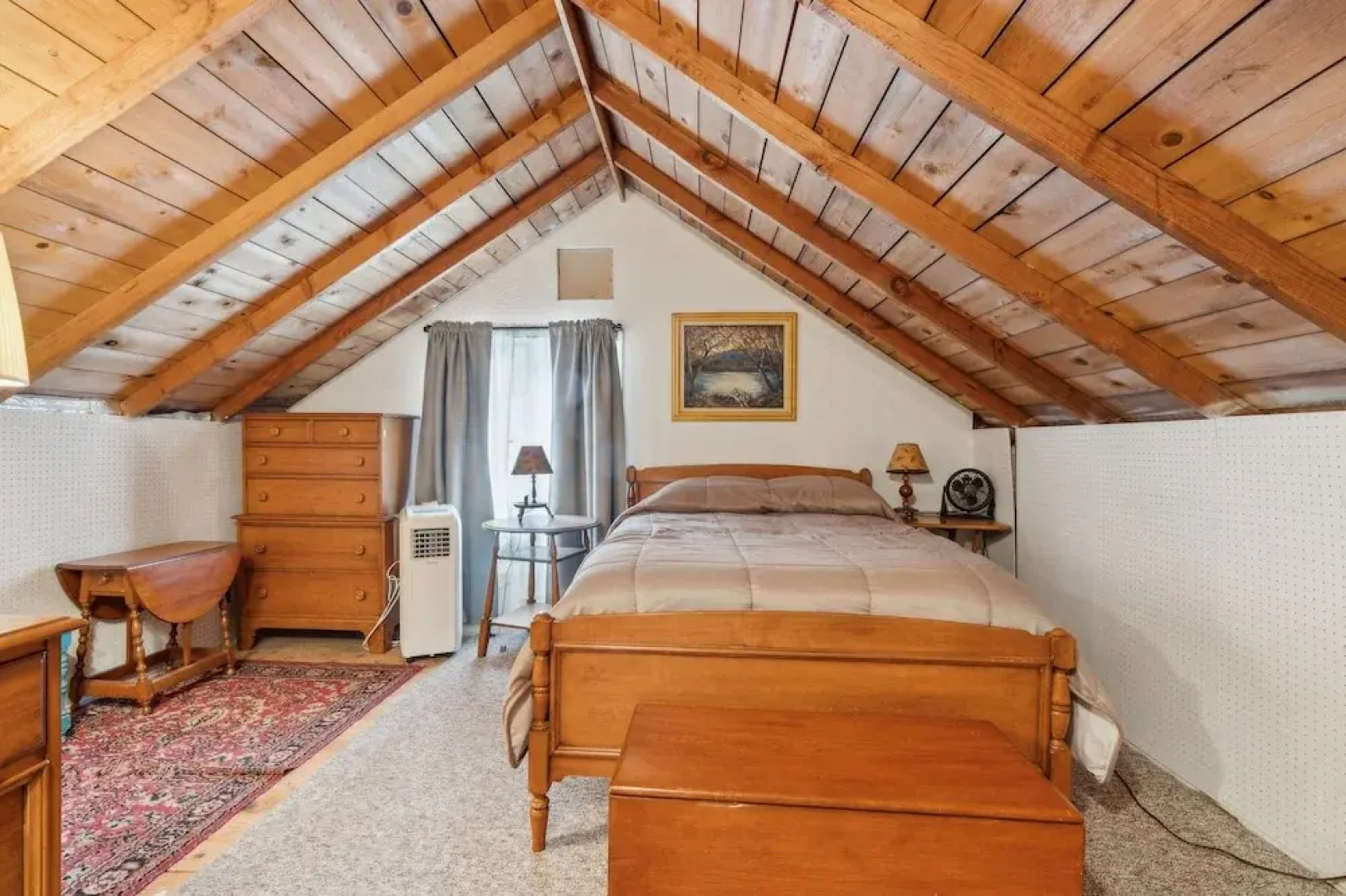 Cozy Mountain Retreat Relax & Explore
