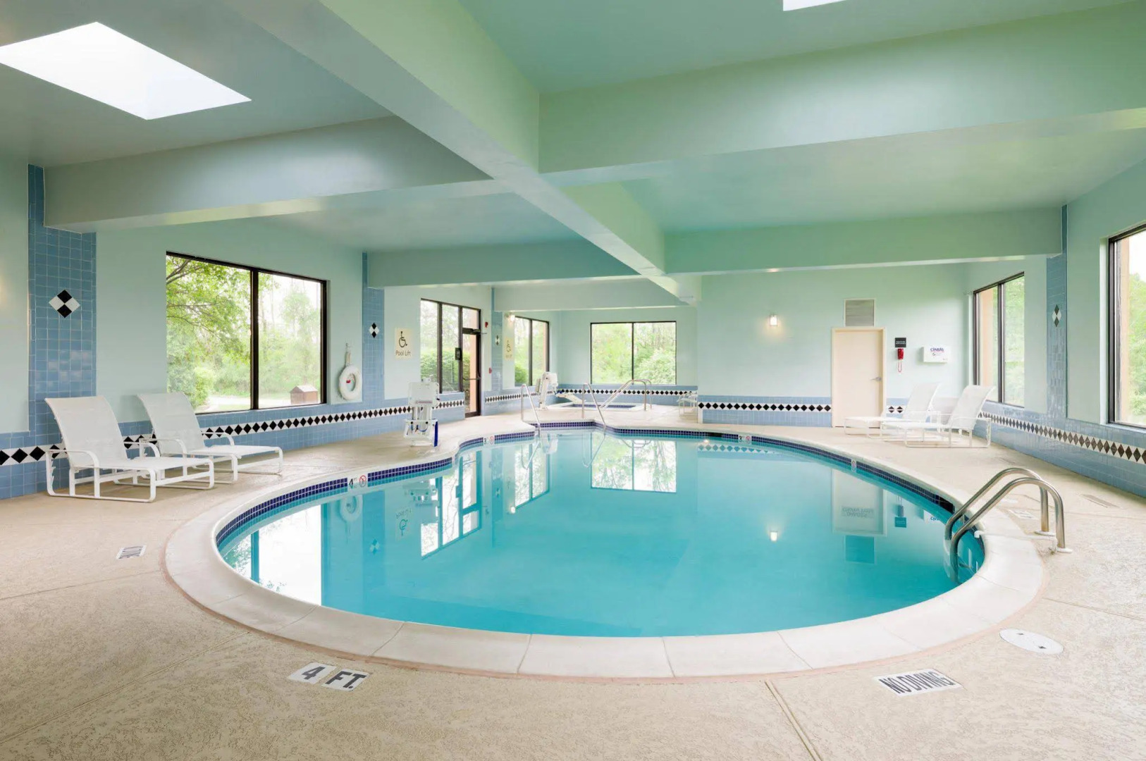 Larkspur Landing Select Carlisle