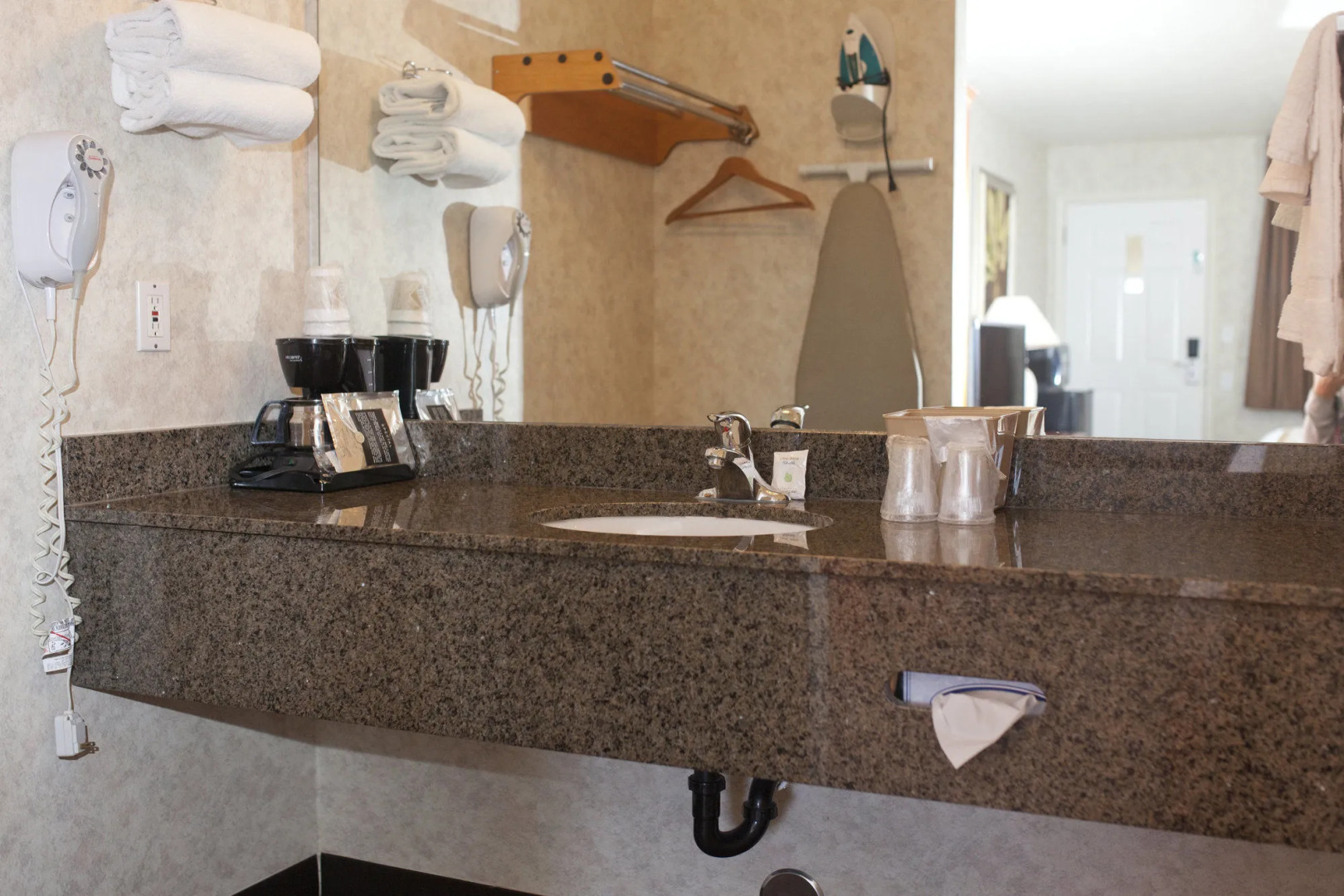 St. George Inn & Suites