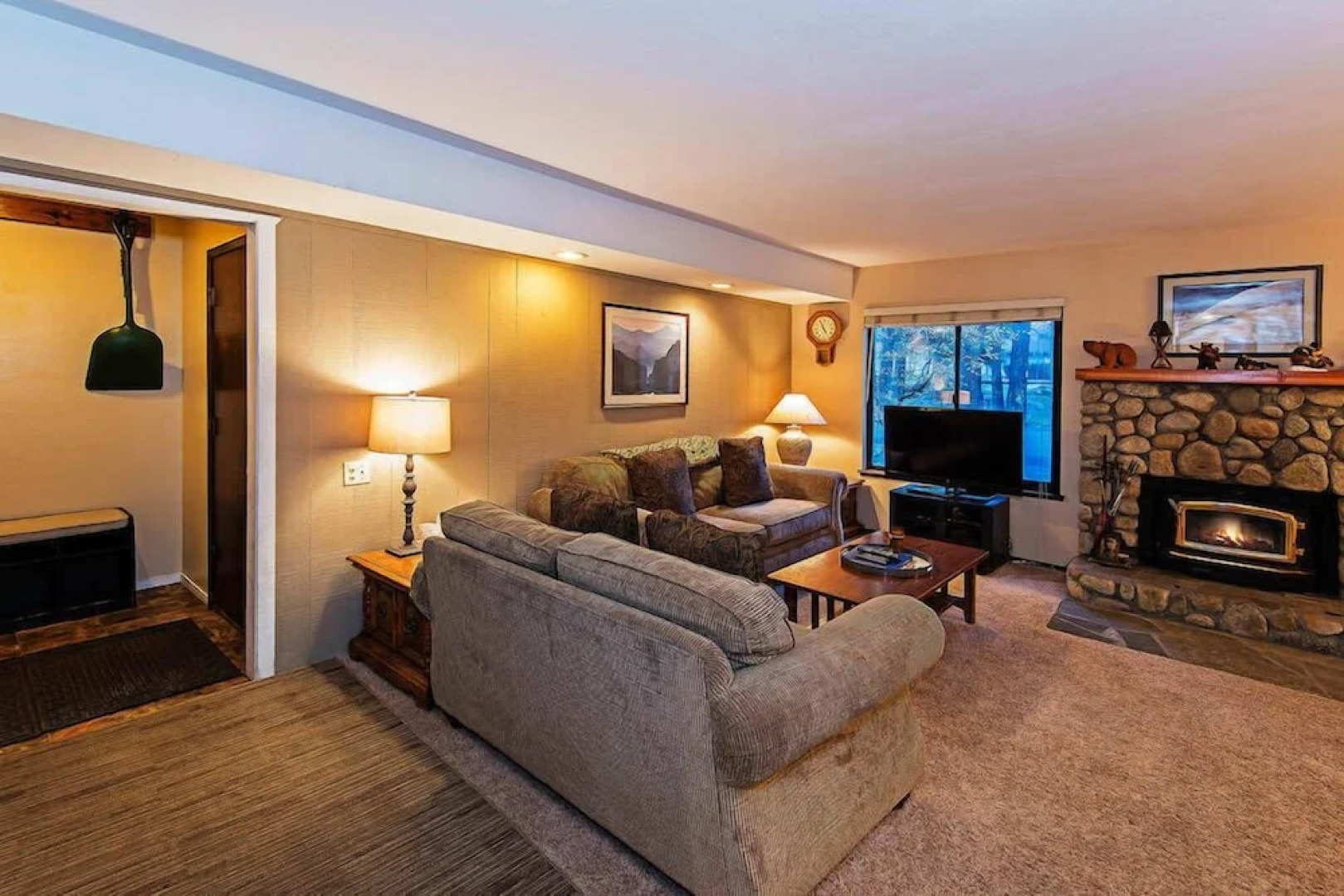 Horizons 4 Condominiums