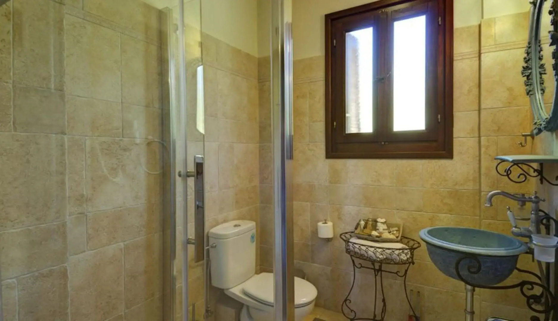 Adastra Ithaca Luxury Suites