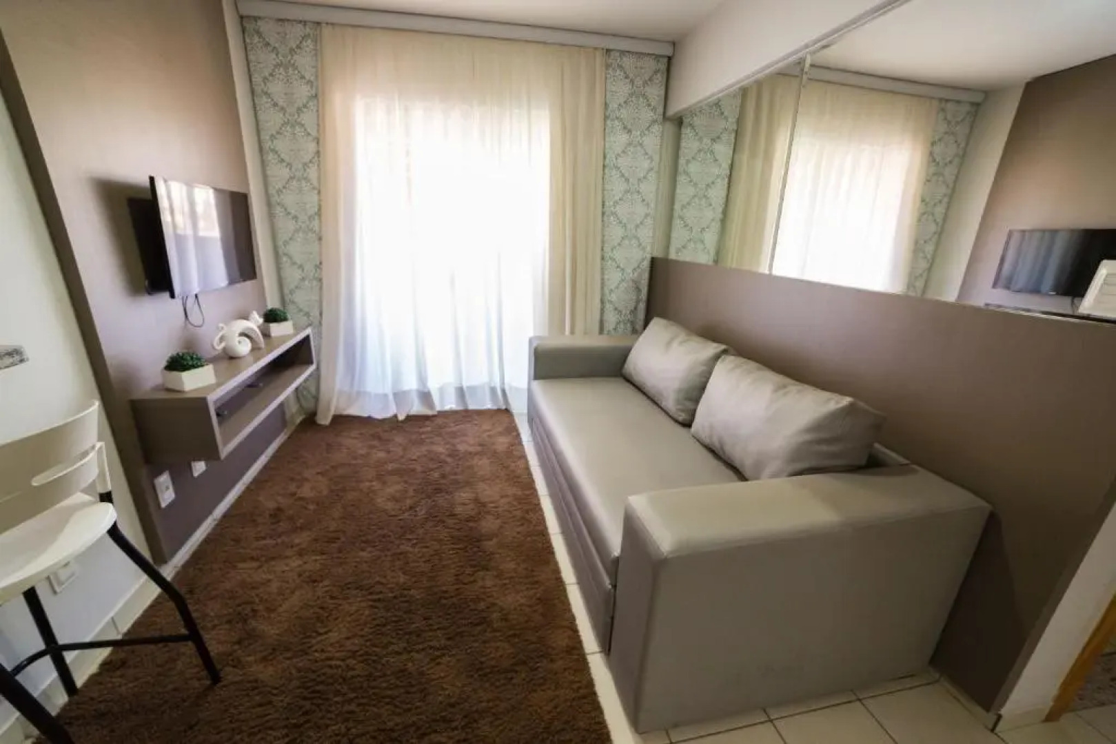 Serra Madre Residence