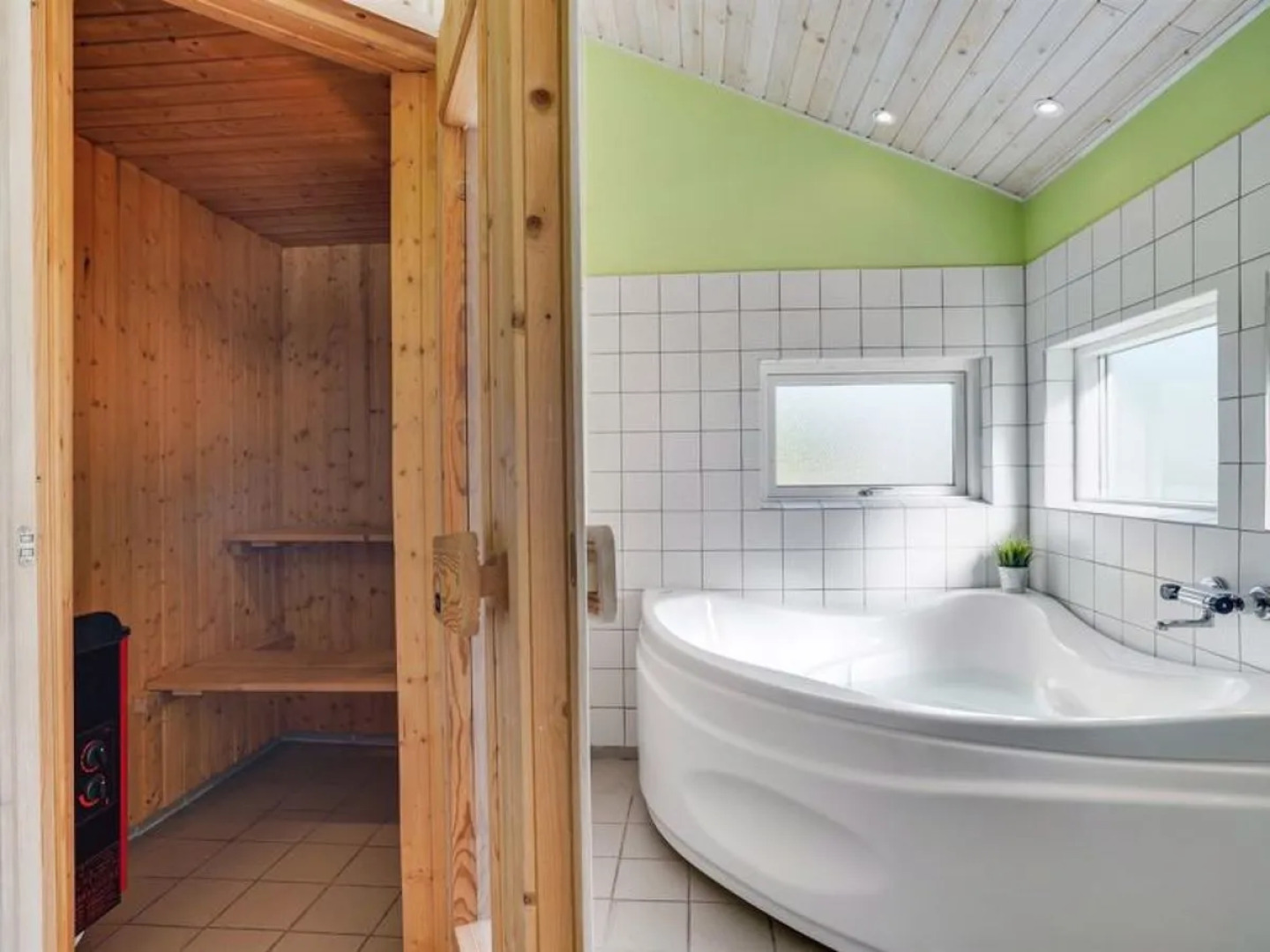 "Wreth" - 300m from the sea in Funen