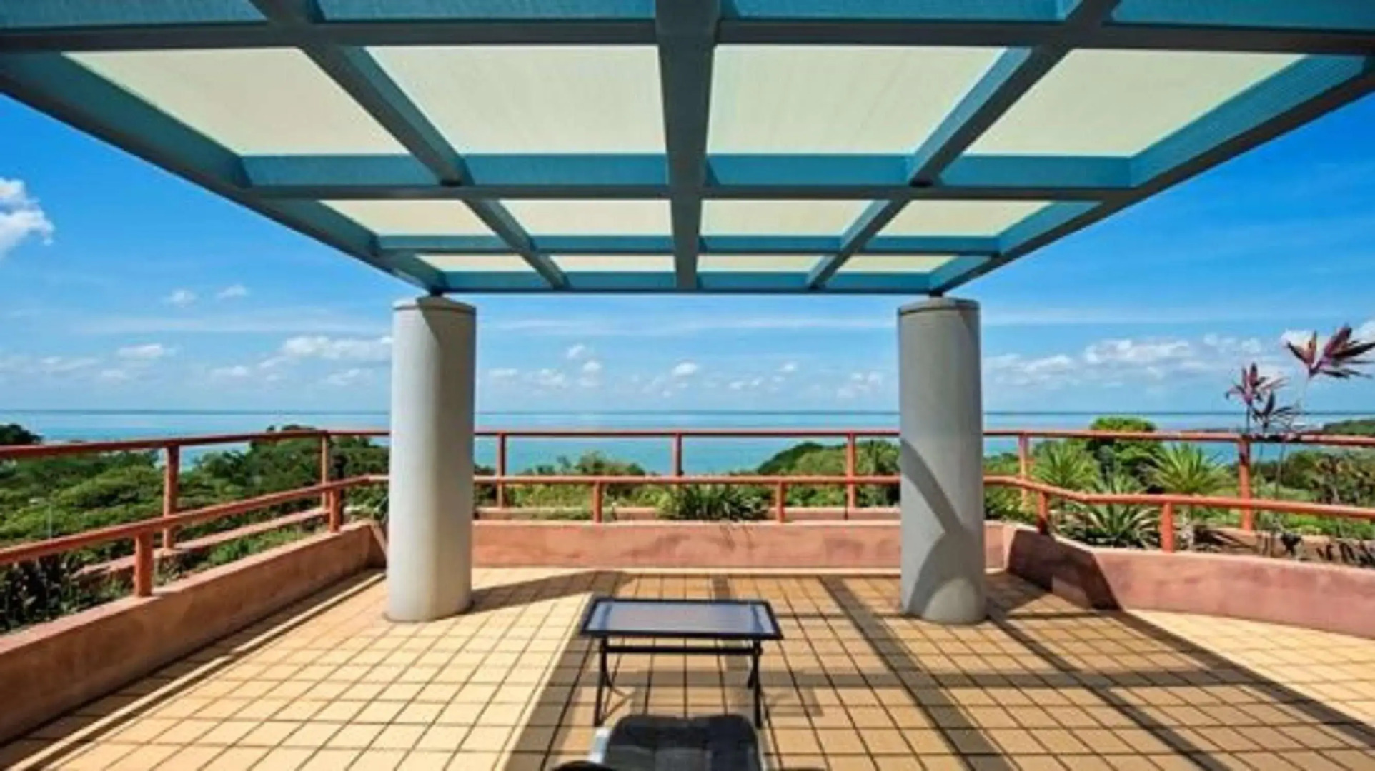 DoubleTree by Hilton Darwin Esplanade