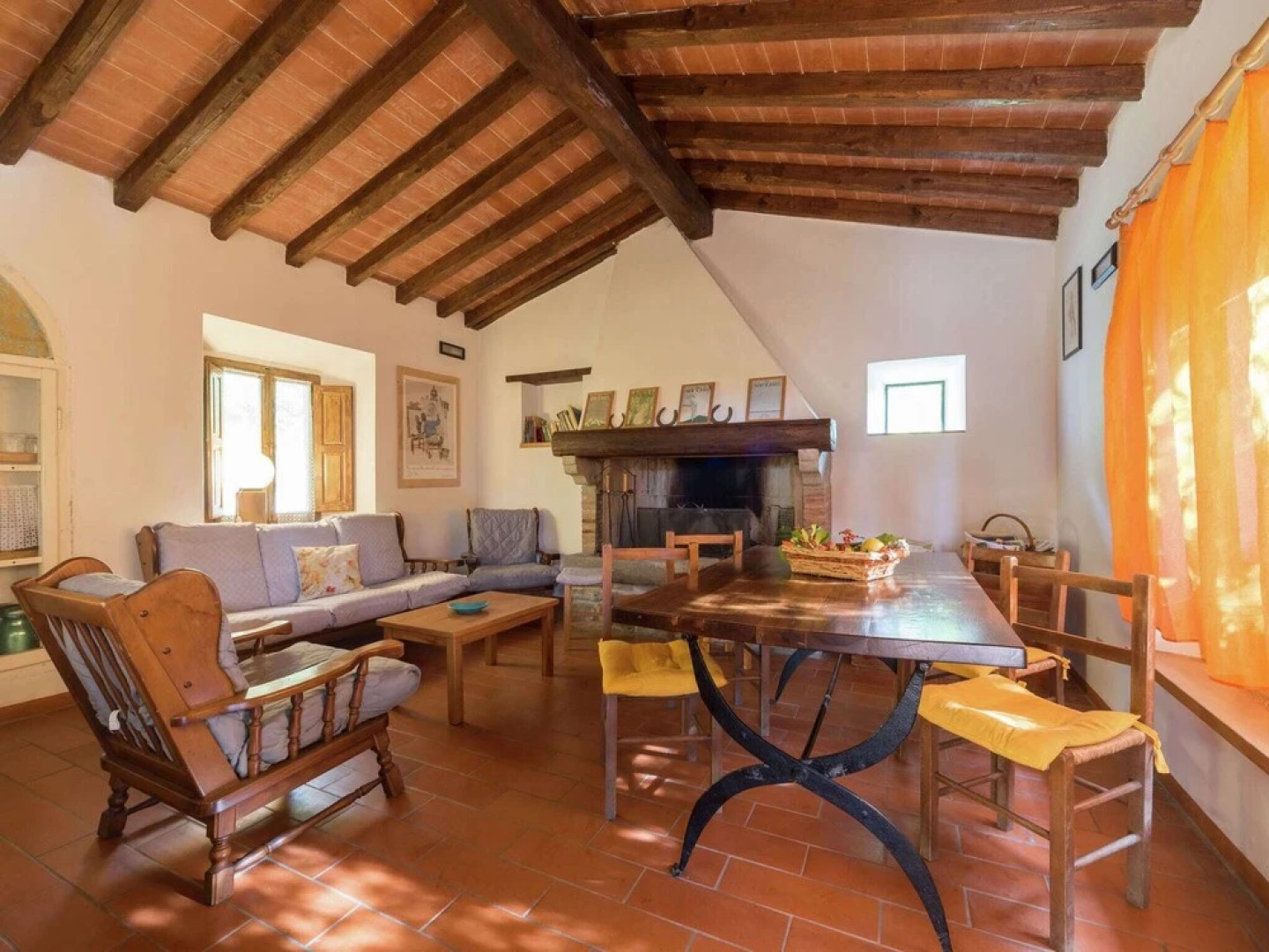 Quaint Holiday Home in San Marcello Pistoiese with Pool