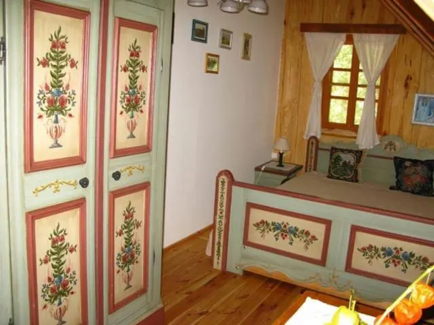 Múltidéző Porta - Népi Műemlék Házak az Őrségben