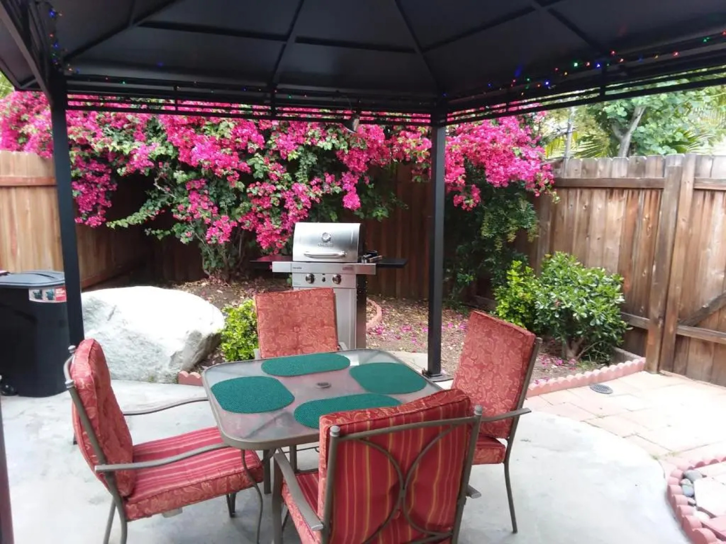 Quiet Private House 15 min to Beach