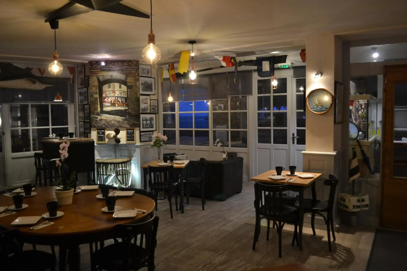 Hotel De La Porte Saint Pierre