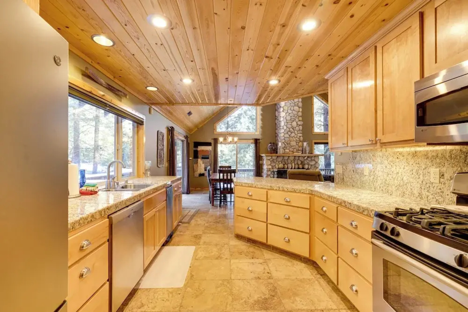 5 Mi to Dodge Ridge: Cabin in Strawberry