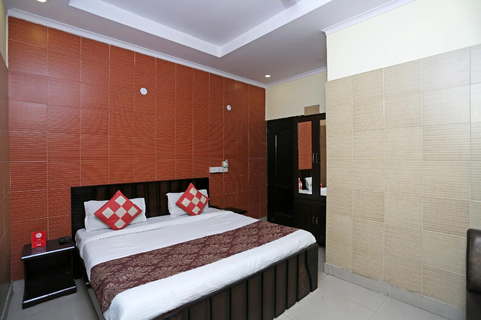 OYO Flagship 14164 Satwah 29